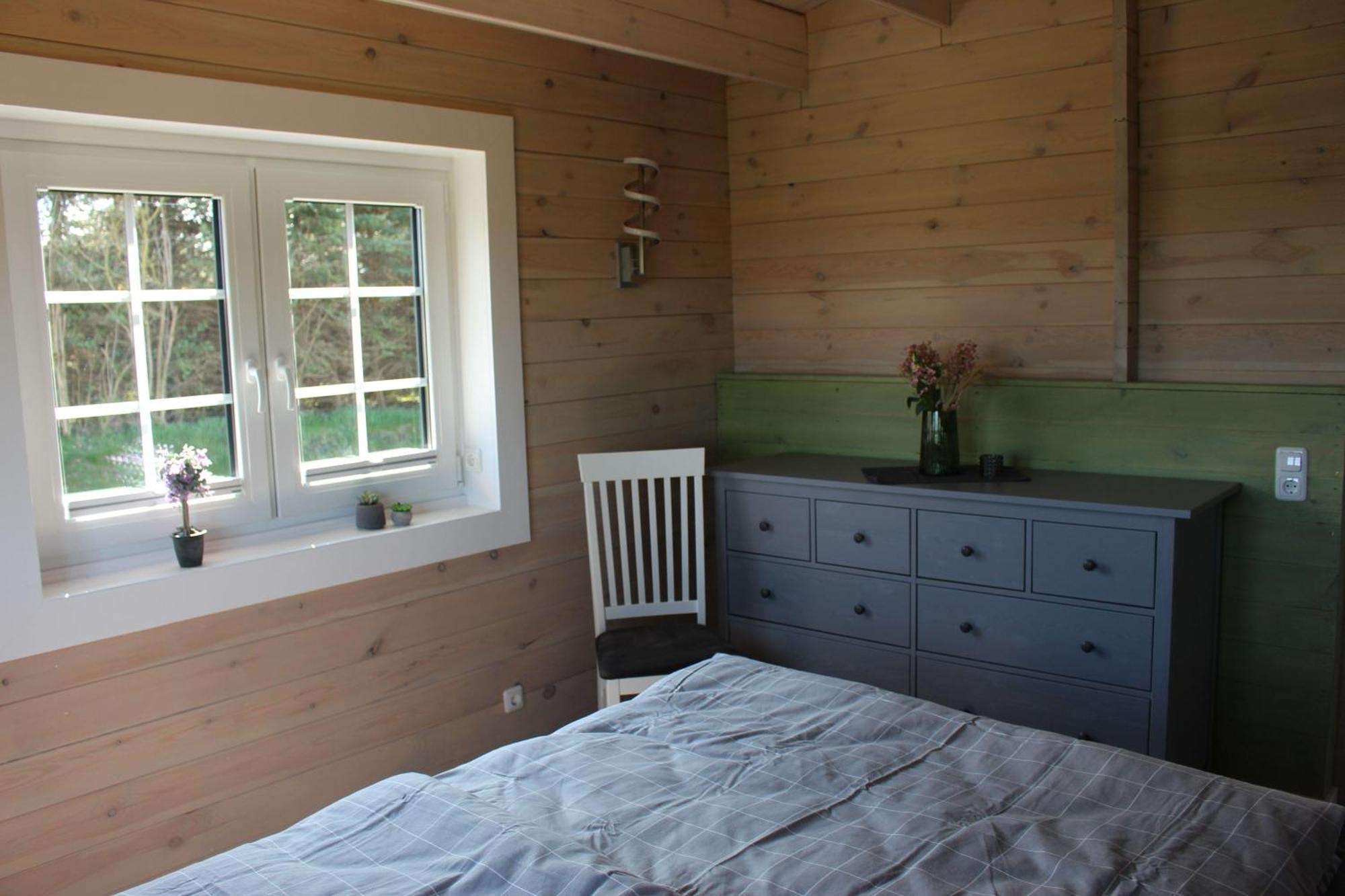 Idyllisches-Blockbohlenhaus-Mit-Eigenem-Garten-Und-Sauna-Zum-Wohlfuehlen Martensrade Buitenkant foto