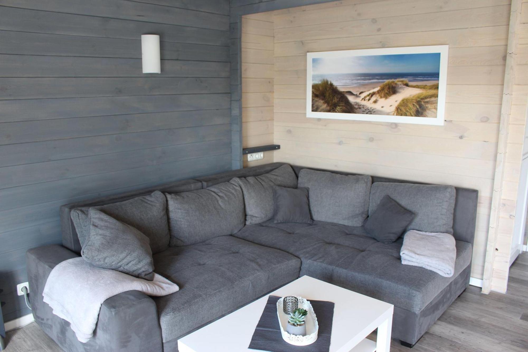 Idyllisches-Blockbohlenhaus-Mit-Eigenem-Garten-Und-Sauna-Zum-Wohlfuehlen Martensrade Buitenkant foto